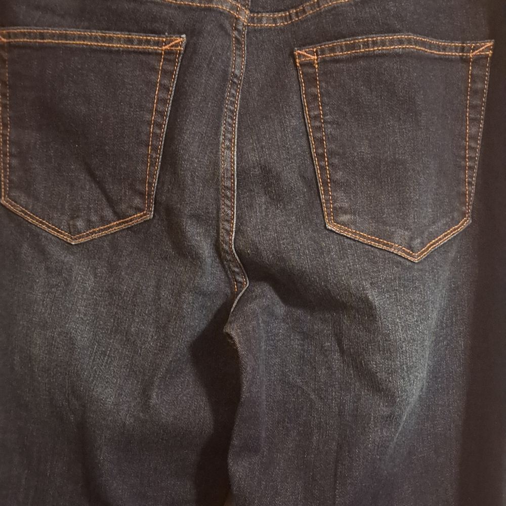 A.N.A Womens NWT distressed Capris denim jeans - Picture 3 of 5